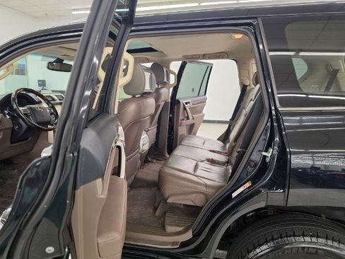 Used 2016 Lexus GX 460 w/ Premium Package AWD/4WD image 9