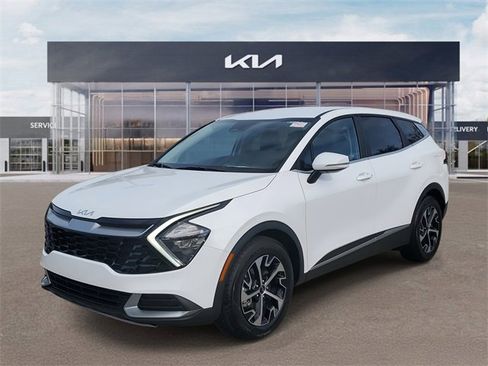 Certified 2023 Kia Sportage EX image 3