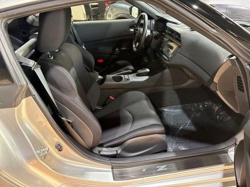 Used 2024 Nissan Z Sport w/ Floor Mat Package image 19