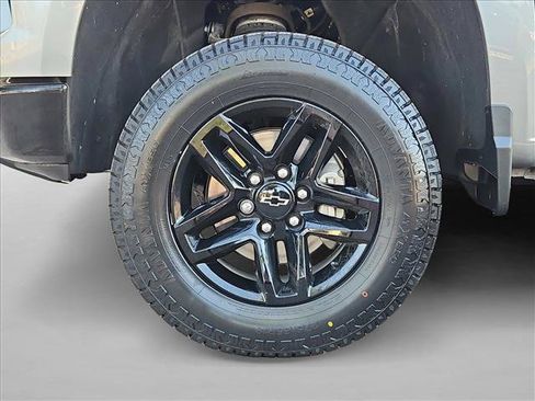 Used 2024 Chevrolet Silverado 1500 Custom Trail Boss w/ LPO, Dark Essentials Package AWD/4WD image 24
