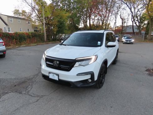 Certified 2022 Honda Pilot Black Edition image 1