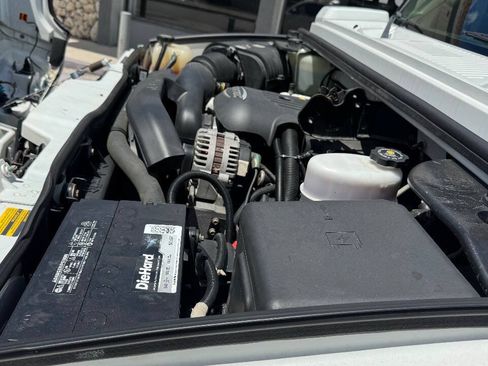 Used 2004 HUMMER H2 w/ Preferred Equipment Group AWD/4WD image 22