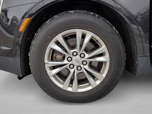 Used 2020 Cadillac XT5 Premium Luxury w/ LPO, Floor Liner Package image 24