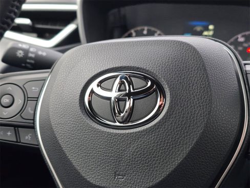 New 2026 Toyota Corolla SE image 31