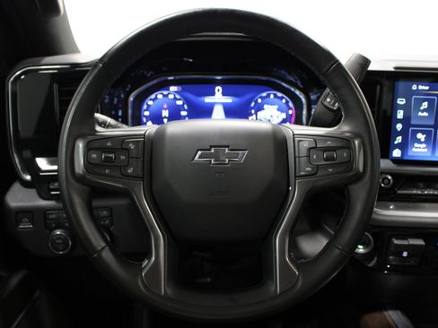 Used 2024 Chevrolet Silverado 2500 High Country w/ High Country Premium Package AWD/4WD image 11