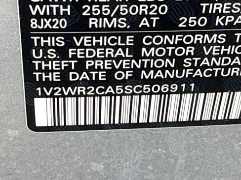Used 2025 Volkswagen Atlas SE FWD image 35