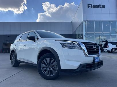 Certified 2024 Nissan Pathfinder S