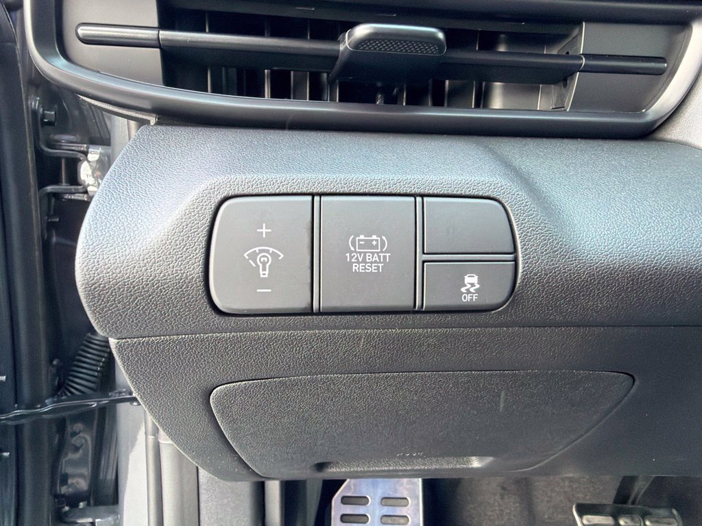 New 2026 Hyundai Elantra SEL FWD image 18