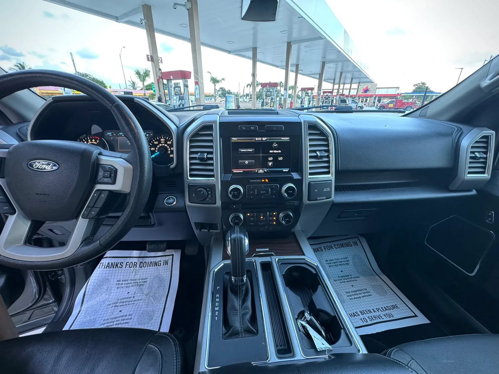 Used 2015 Ford F150 Lariat w/ Equipment Group 502A Luxury AWD/4WD image 46