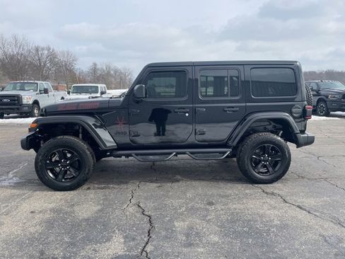 Used 2022 Jeep Wrangler Unlimited Sahara image 10
