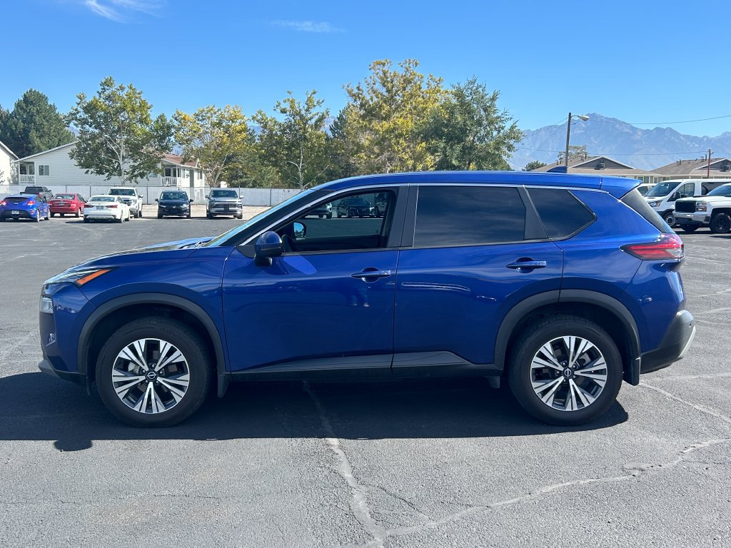 Used 2022 Nissan Rogue SV AWD/4WD image 7