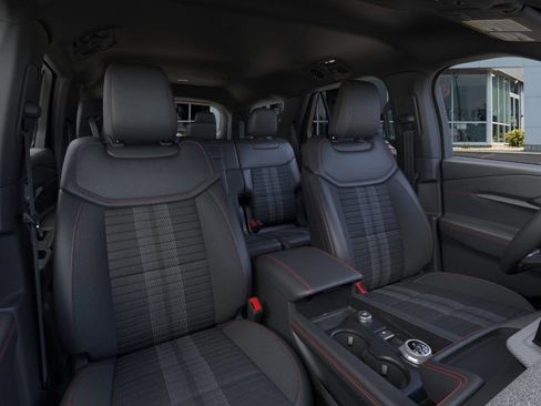 New 2026 Ford Explorer ST-Line w/ ST-Line Street Pack image 11