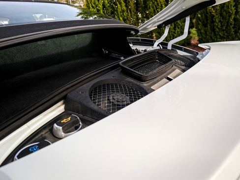 Used 2015 Porsche 911 Turbo S image 33