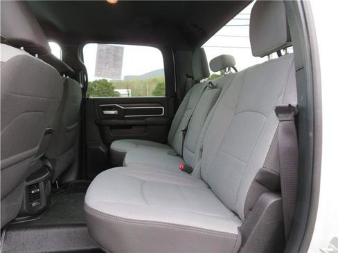 Used 2024 RAM 2500 Big Horn AWD/4WD image 5