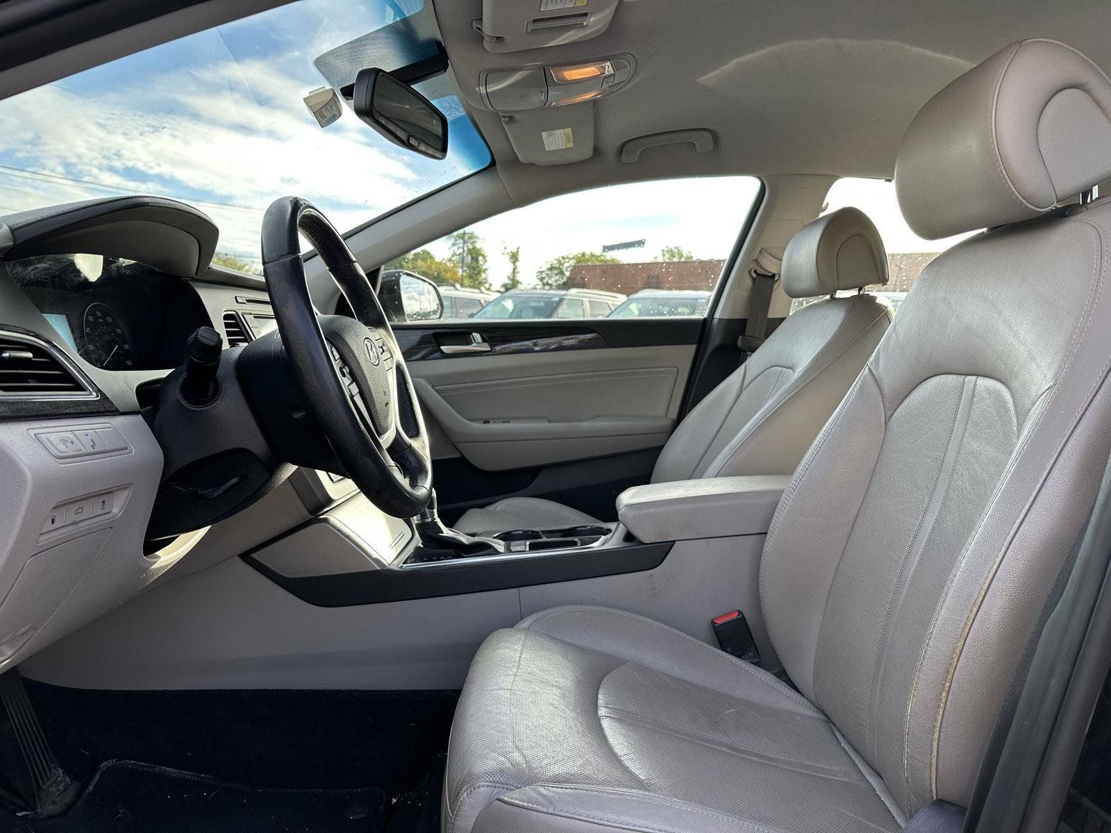 Used 2015 Hyundai Sonata Limited FWD image 11