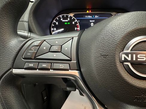 Used 2025 Nissan Sentra SV image 13