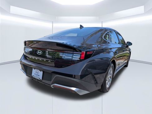 Certified 2026 Hyundai Sonata SE FWD image 3