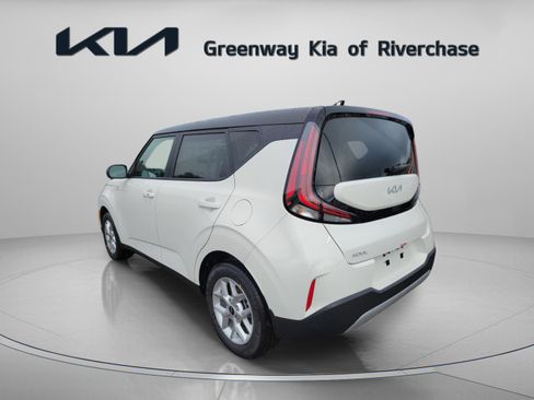 New 2025 Kia Soul S image 4