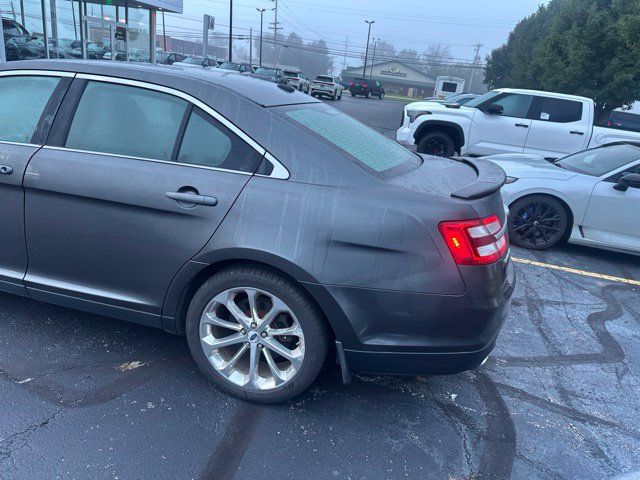 Used 2017 Ford Taurus Limited FWD image 5