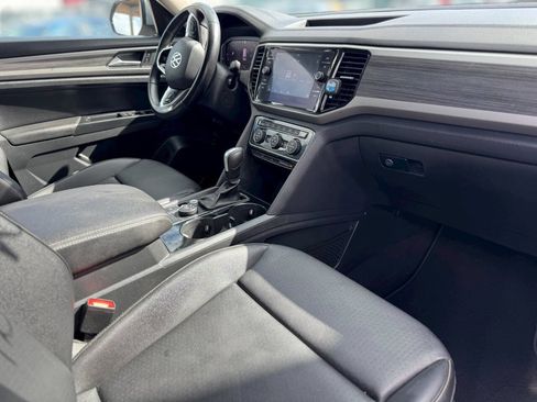 Used 2021 Volkswagen Atlas SEL image 22