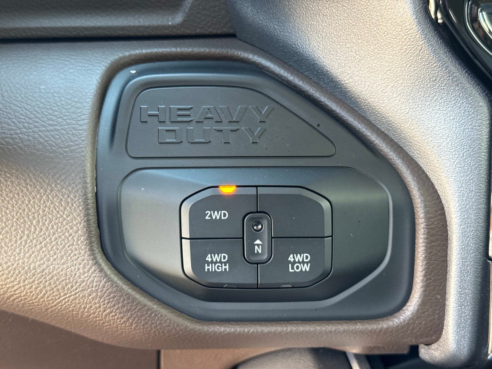 Certified 2025 RAM 2500 Laramie AWD/4WD image 29