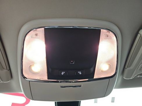 Certified 2023 Chrysler 300 Touring w/ Sport Appearance Package image 20