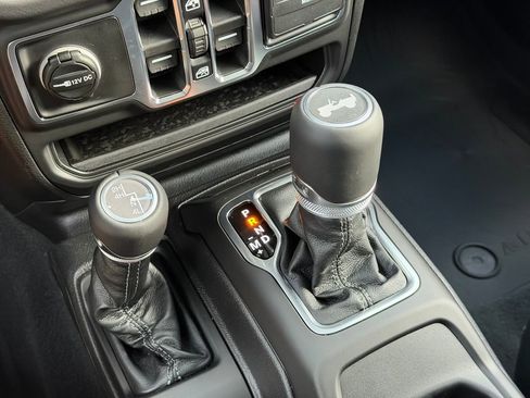 New 2026 Jeep Wrangler Unlimited Sahara AWD/4WD image 20