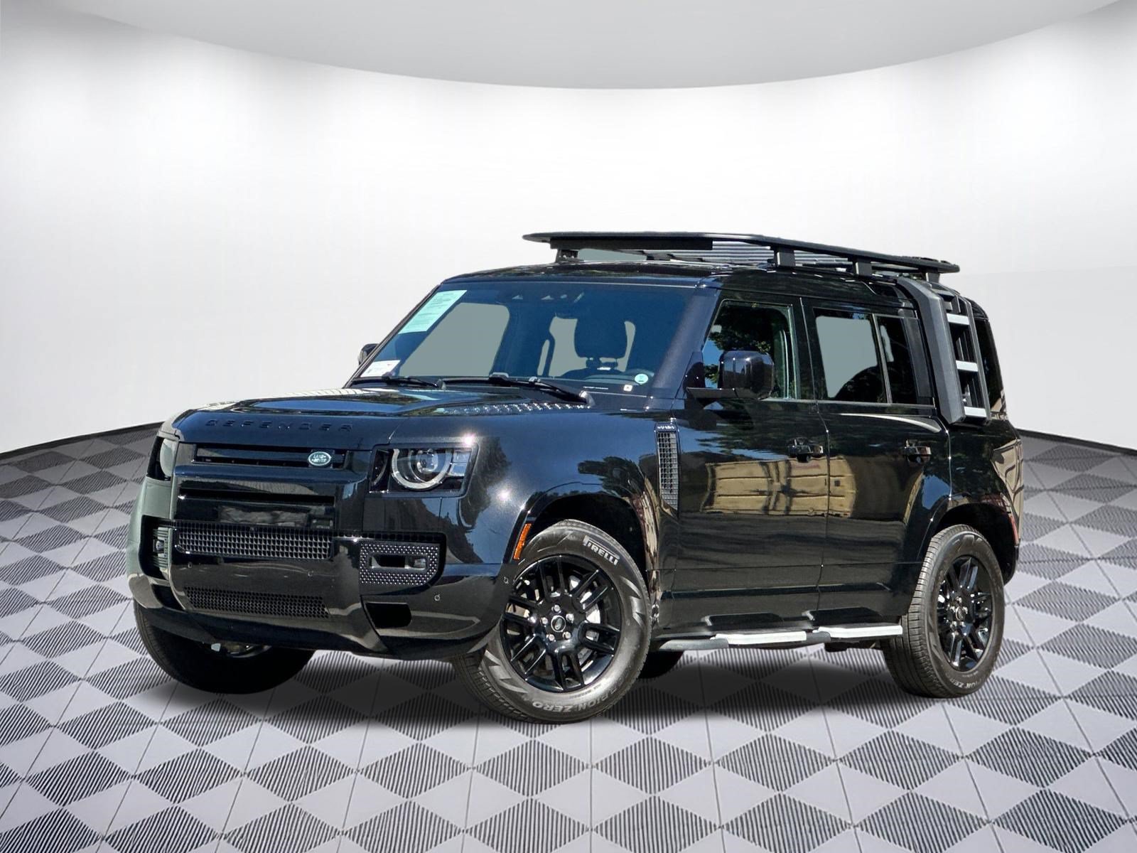 Used 2024 Land Rover Defender 110 X-Dynamic SE AWD/4WD image 1