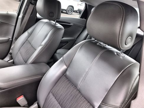 Used 2014 Chevrolet Impala LT image 11