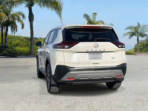 Certified 2023 Nissan Rogue SV image 3