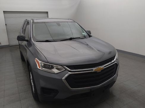 Used 2021 Chevrolet Traverse LS FWD image 14