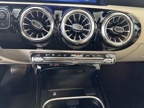 Used 2024 Mercedes-Benz CLA 250 4MATIC image 22