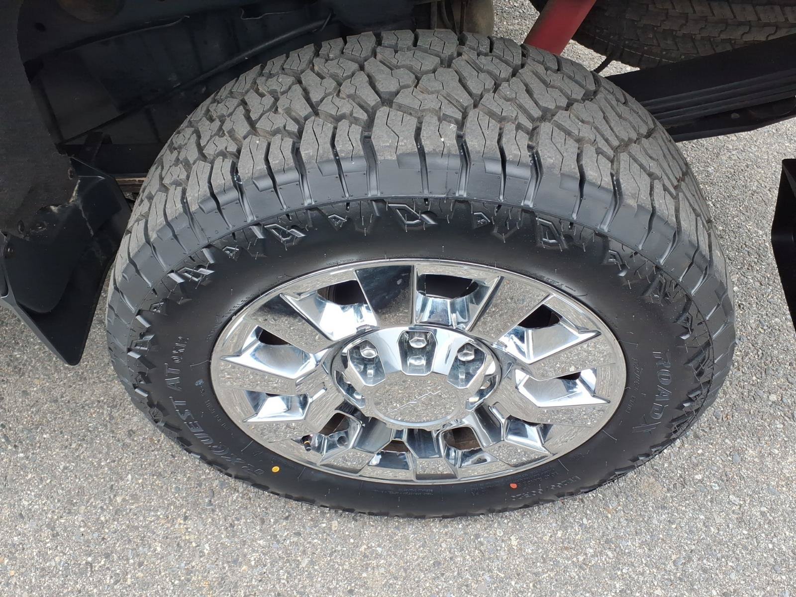 Used 2019 GMC Sierra 2500 Denali w/ Duramax Plus Package AWD/4WD image 6