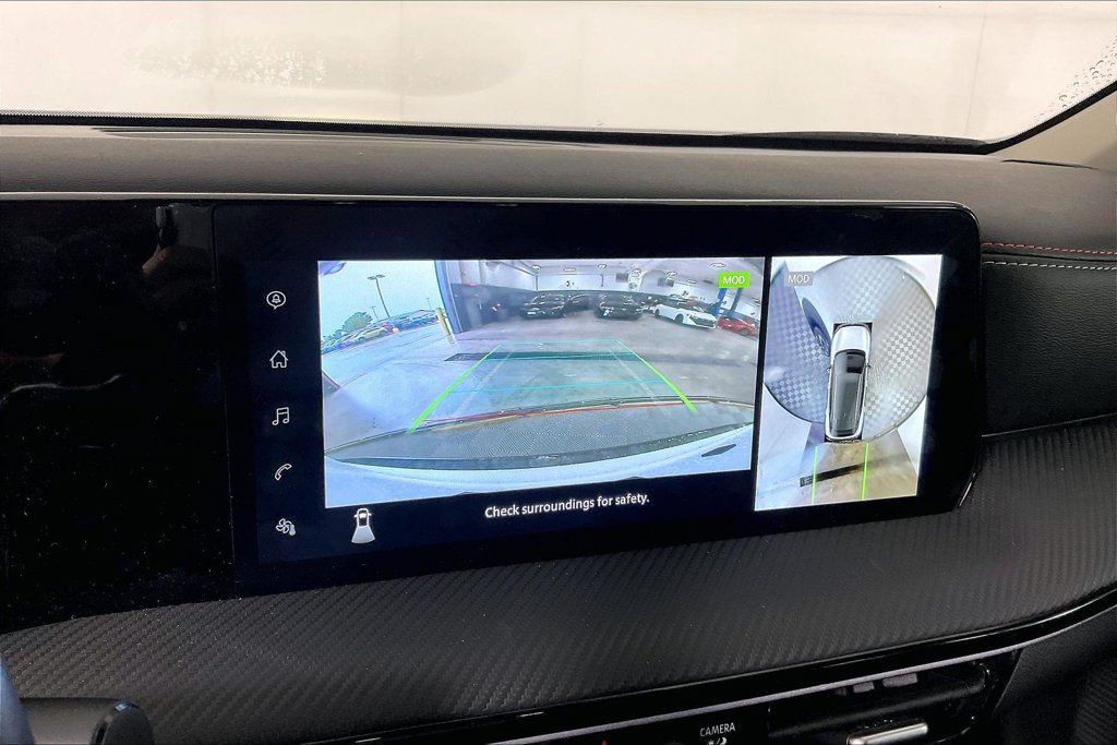 Used 2025 Nissan Kicks SR FWD image 26