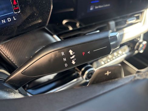 Used 2025 Chevrolet Equinox LT image 41