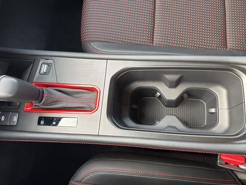 Used 2025 Nissan Kicks SR image 22