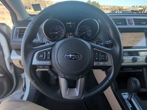 Used 2017 Subaru Outback 2.5i Limited image 14