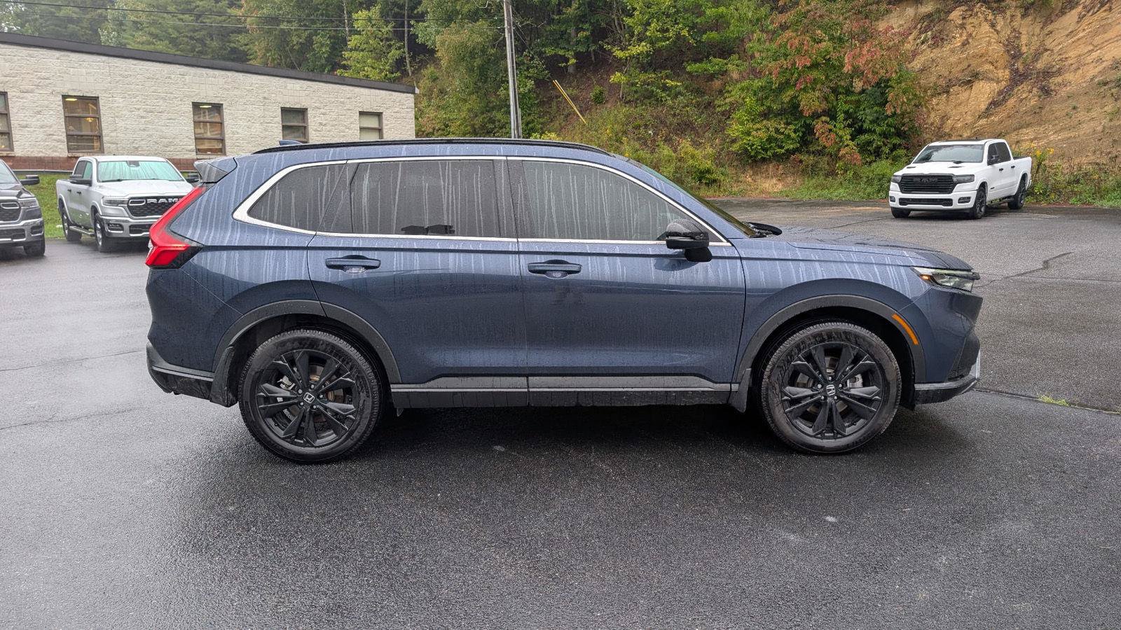 Used 2025 Honda CR-V Sport Touring image 35
