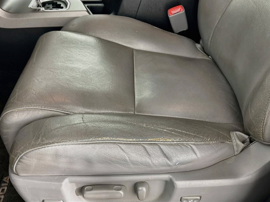 Used 2012 Toyota Sequoia Limited AWD/4WD image 18