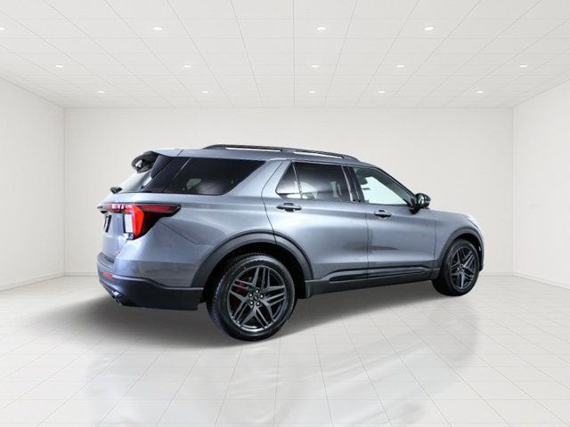 Certified 2025 Ford Explorer ST AWD/4WD image 6
