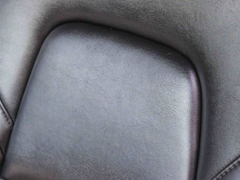 Used 2022 Tesla Model Y Long Range image 24