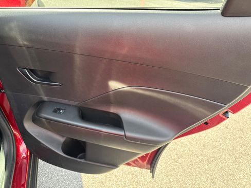 Used 2025 Hyundai Kona SEL image 16