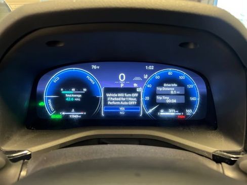 Used 2025 Toyota Camry XLE FWD image 22