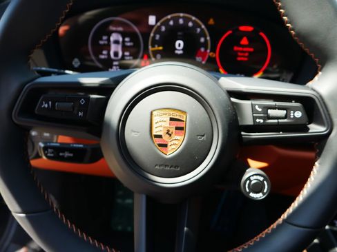 New 2026 Porsche 911 GT3 RWD image 17