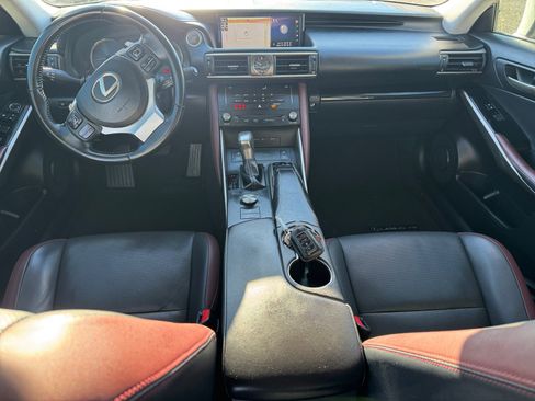 Used 2018 Lexus IS 300 300 image 13
