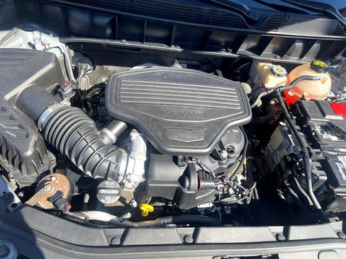 Used 2017 Cadillac XT5 Luxury image 26