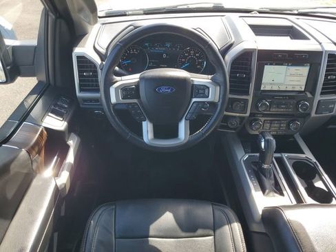 Used 2017 Ford F150 Lariat image 28