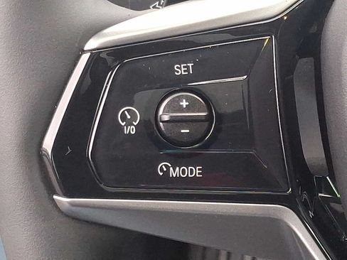 Used 2025 BMW 530i xDrive w/ Premium Package AWD/4WD image 24