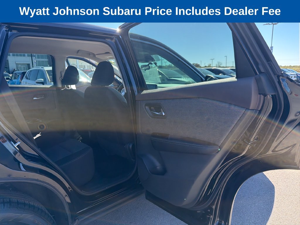 Used 2021 Nissan Rogue SV FWD image 40