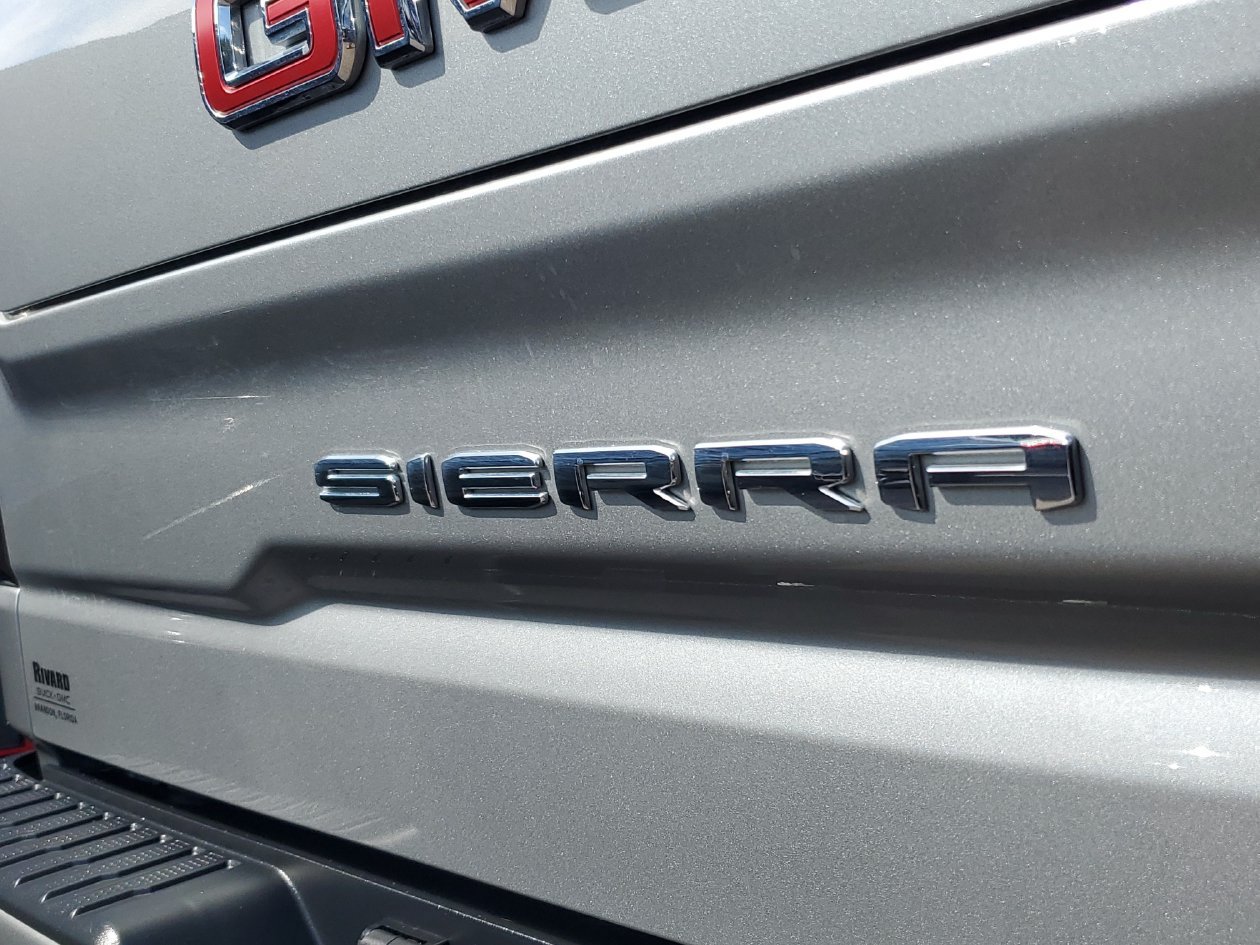 Used 2025 GMC Sierra 1500 AT4 w/ AT4 Premium Package AWD/4WD image 7